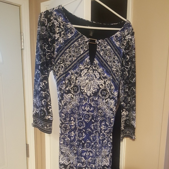 White house blacker market dress. Only wore twice - Picture 1 of 2
